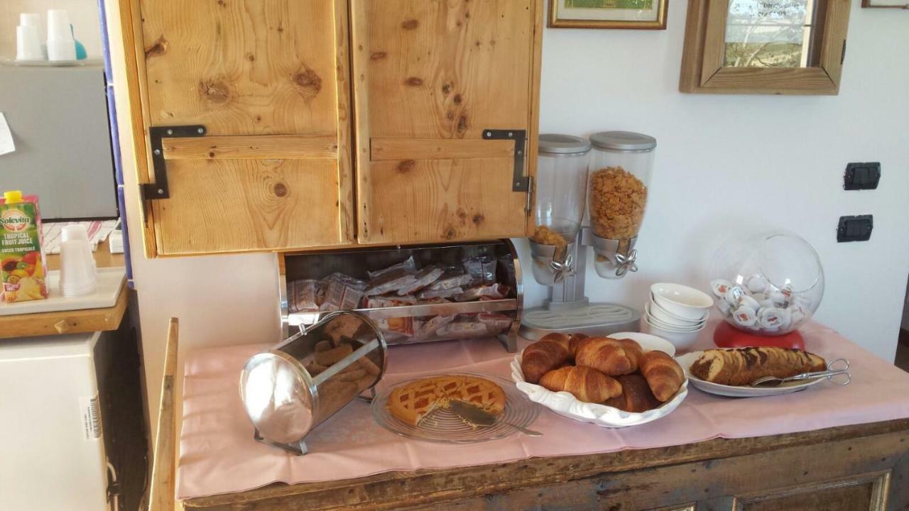 B&B Castellano Cerasolo ภายนอก รูปภาพ